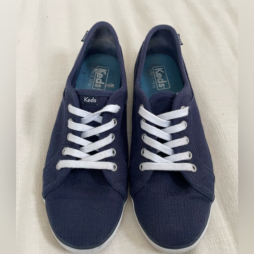 Keds Canvas and Nylon Casual Tennis Sneaker Size 7.5 Navy Blue Classic Weekend